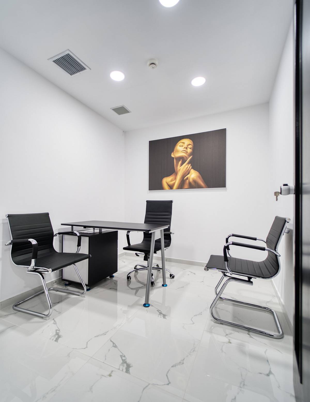 Derma Doctors Center